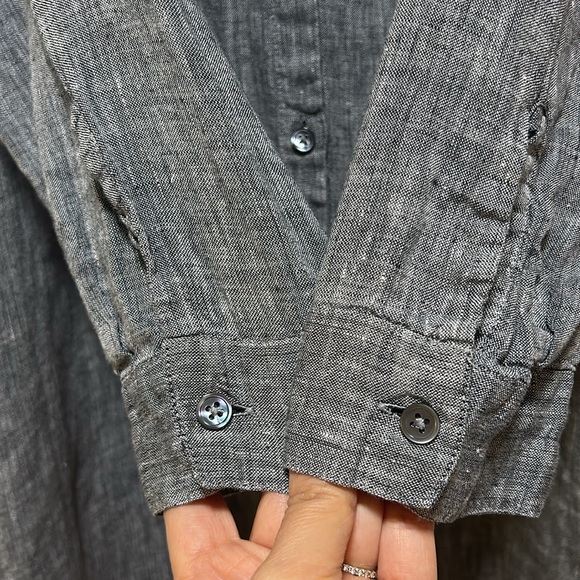 J. Jill Love Linen Yard Dyed Tunic Button Up Charcoal Gray- Size X-Large - Picture 6 of 9